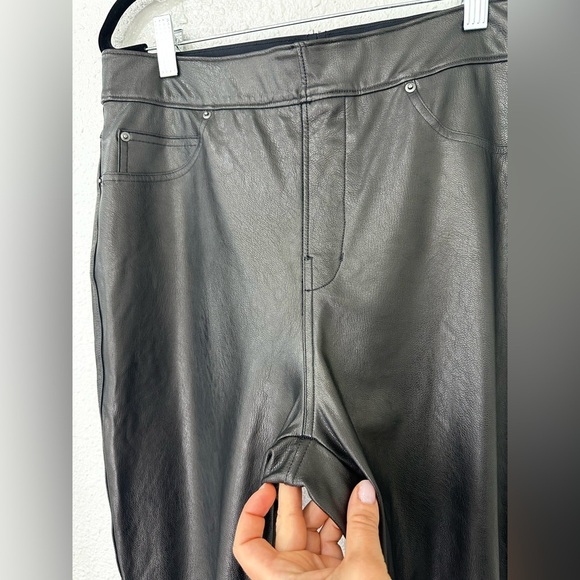 SPANX Women's Leather Skinny Pants Leggings Size M - Picture 4 of 9